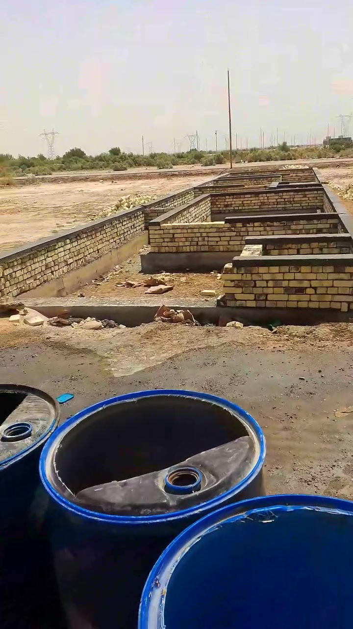 السلام عليكم بتلو البيع أبو شطيب ميه 25 متر طولاني النزال 25 والوجهيه 5 البتلو وياه 3 دبلات طابوك وتك رمل الرباط كونكريت مسلح ماي مجاري كهرباء تبليط راح خلي رقمي واتساب وشراي بخدمته  *********** هاذ الرقم بس واتساب

