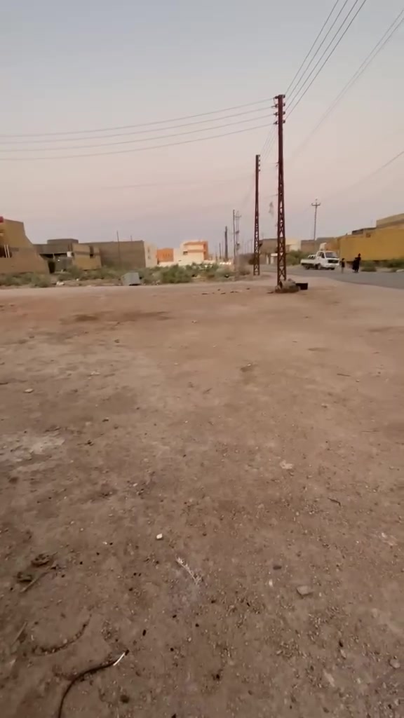 قطعه ركن 160 متر حي الجوادين.
بشارع المدرسه الصينيه للبنات وبضهرها المجمع السكني مدفونه سبيس وجاهزه مكان حلو ومميز *********** واتساب او اتصال
