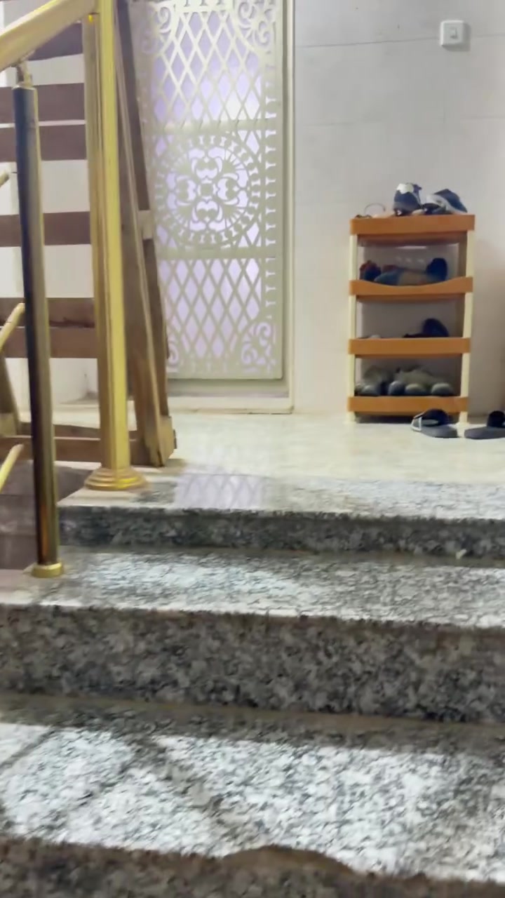سلام عليكم
شقه للإيجار ب الأنبار الرمادي شارع خاشع اول فرع على اليسار مجاور دكتور عمر ابو الأسنان 
طابق ثاني 
تتكون من غرفتين وصاله وحمامين 
سعر الايجار 350 
للاستفسار ***********
