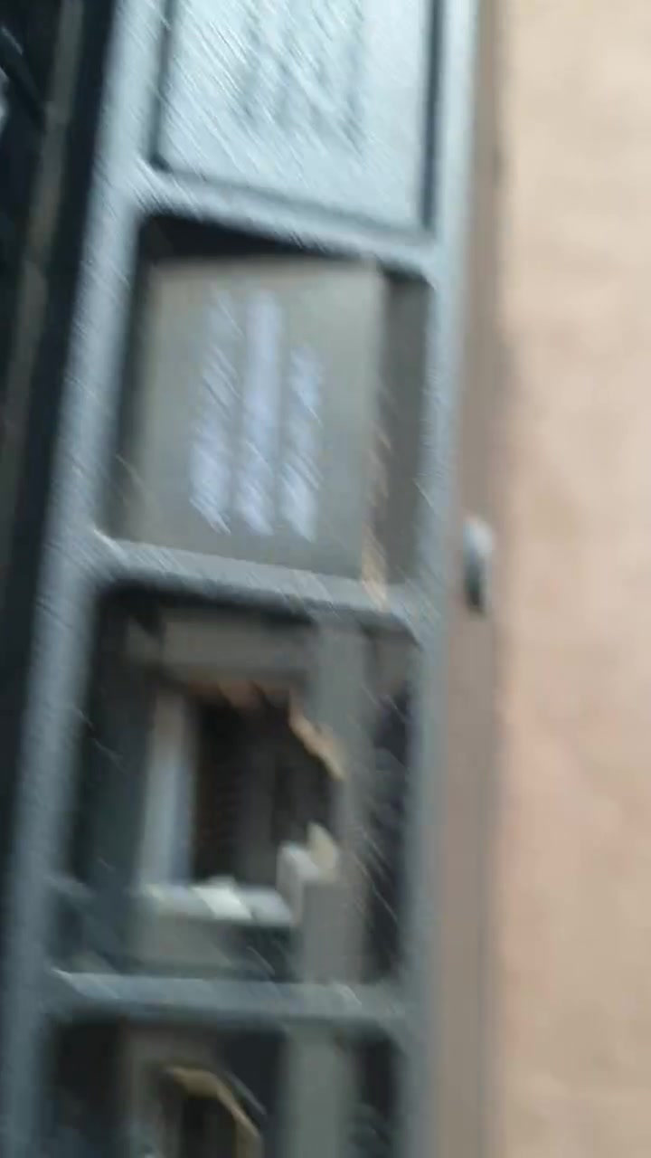 بلي4 سلم مهكر للبيع جهاز كلش نضيف ما داخل أي تصليح سعرة 325
ويا يدة وحدة و الكيبلات 
جهاز نضيف و مكفول من التصليح 
سعرة 325 وبي مجال للشراي 
للإستفسار ***********
