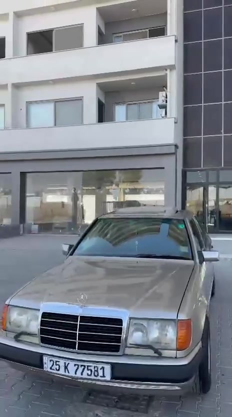 للبيع مارسدس دب موديل 1991محرك محور بطه 2500ديلكو تبريد شغال سلايت طكتين شغال مصبوغ عام للجمالي بدون ضربه بدون خياس قواعد دبلات سليمه رقم كركوك دولي سنويه مشروع وطني مجدد لحد 2031بسمي سعر 65بي مجال
***********مكان سياره كركوك
