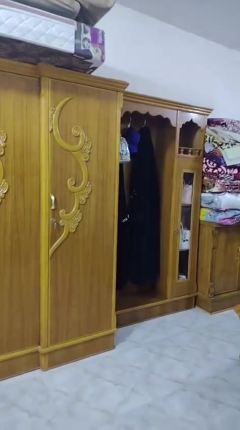 للبيع مكانه بلكوفه مشتريهه مليون وميه 
قبل 4اشهرابيعهه 750قفل
***********
