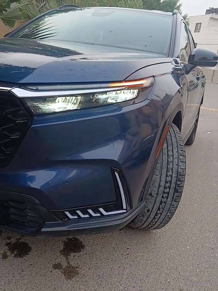 هوندا CR-V  2023 هايبرد سبورت ماشية ٦٠ ألف السياره جاهزه من كلشي رقم بغداد حادثه خلفي قبق صندوق مبدل اصلي تفصيخ ومصبوغ والبنيد سطحي بدون دواخل شواصي ولغد بلادي مكفول السعر  ١٨٥ ورقه للإستفسار  ***********
