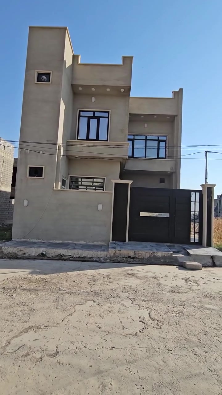 🏠 بيت للبيع – جمعية النفط
📍 الموقع: البيت جمعية النفط، قرب تربية الثانية
💵 البيت مامطلوب : نقداً
📐 المساحة: 150 م²
🏢 البناء: طابقين – بناء حديث
💰 السعر: 110 مليون دينار عراقي (قابل للتفاوض)

✨ تفاصيل العقار:
▪️ 5 غرف نوم
▪️ مطبخ
▪️ صالة استقبال
▪️ مشتملات
▪️ كراج سيارة

📞 للاستفسار والتفاصيل:
🏢 مكتب الشارقة للعقارات

📱 ***********
📱 ***********
