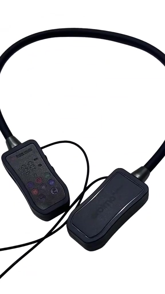 #سماعة رقبة لاسلكية بشاشة LCD وبلوتوث
بدل متشيل موبايل وصرف شحن صار شغله اسهل😍

تدعم TF Card وتبديل الصوت وتحكم سهل بالأزرار 🎶
بطارية تدوم لحد 20 ساعة للموسيقى والمكالمات 🔋

♥️ضمان استبدال المنتج خلال 7 ايام من تاريخ الشراء♥️
للاستفسار اكثر مراسله واتساب ***********
