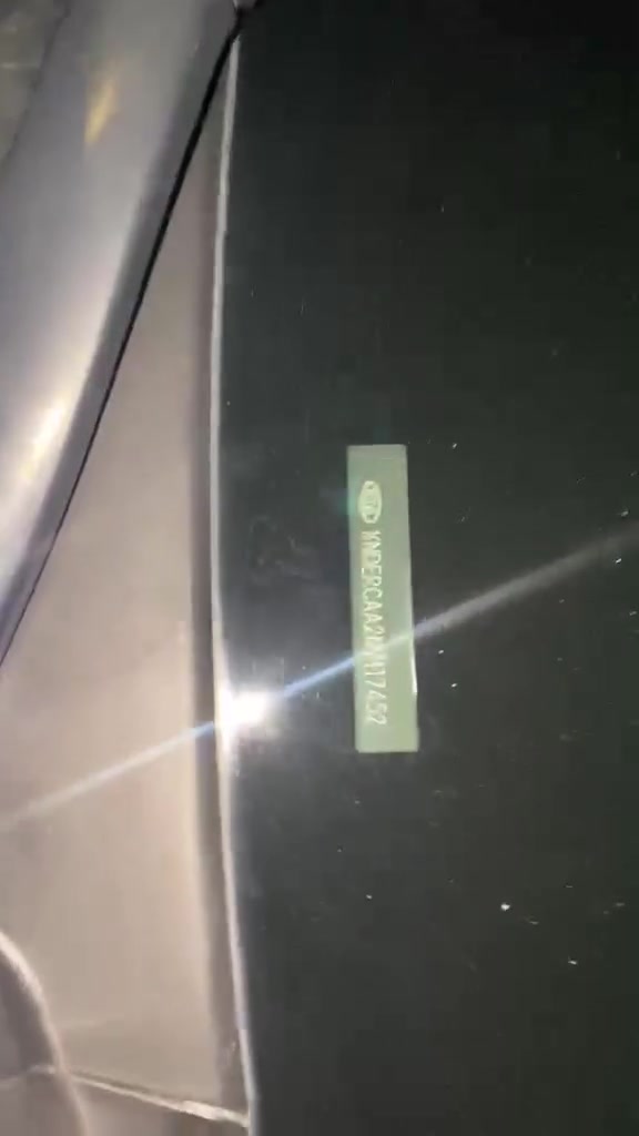 السلام عليكم كيا سيليتوز للبيع موديل ٢١ السياره بنيد سرقة وباب خلف سايق مصبوغ بدون ايرباكات سيارهEx فول مواصفات رادارات اشاير بلمري فتحة سقف 
توفق ذاتي شاحن واير لس 
تبريد قطعتين
سياره ماشية ١١٩ ميل
سعره ١٢٥ ورقة 
                                 مكاني بغداد العامرية ***********
