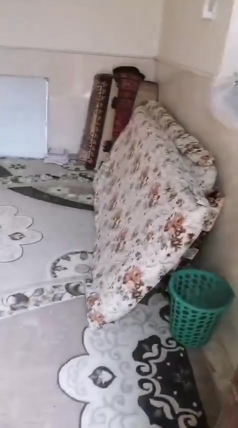 السلام عليكم..
يوجد بيت ١٠٠م رهن
 النداءقرب شارع الكفيل  وقرب المدرسه الورديه 
البيت طابق والطابق الثاني هيكل 
يتكون من : غرفه وصاله ومطبخ واستقبال وصحيات 
البيت درجه اولى
الطابق الثاني هيكل مسقف
سعر الرهينه ٢٠ مليون
رقم الهاتف *********** @
