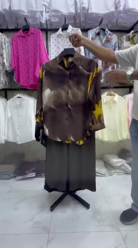 خليج دائما متميزة ويانة👗
الاناقة التي تستحقينها مع ازياء ميمي👒
سوت انيق بسعر ولا أروع 
القياس: من 40 إلى 46
السعر:15:000
للاستفسار :***********
يوجد توصيل داخل الكوت وجميع المحافظات 
العنوان:الكوت _الهوره_مجمع الروان-الطابق الثاني
