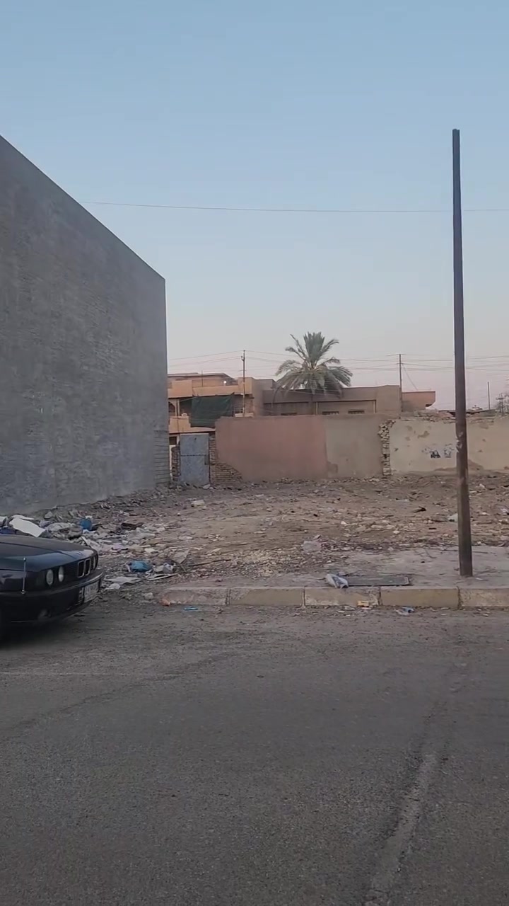 قطعه للبيع شبه تجاري ترهم عمار شقق ترهم بيوت تونات تكريت بصف شارع جميل المساحه ٣٠٠ الواجه ١٥ نزال ٢٠ ممكن بيع ١٥٠ سعر القطعه ٢١٢ وبيها مجال للاستفسار الاتصال *********** او مراجعه مكتب مياسين للعقار الأستثماري  
ملاحظه التعامل مع صاحب القطعه مباشر
