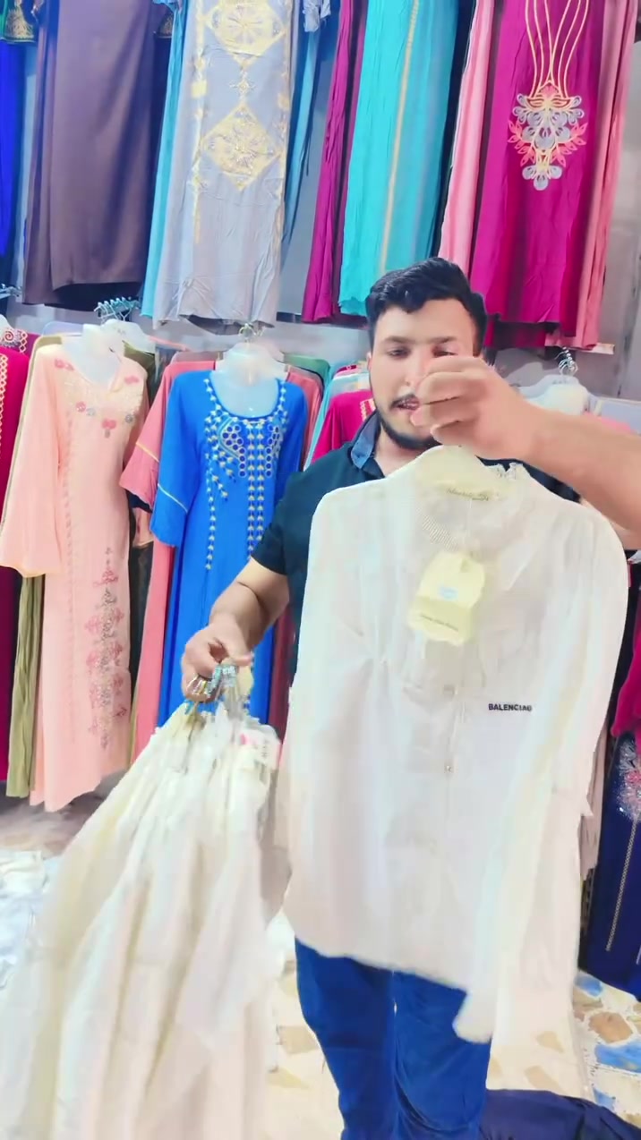 عنوان المحل سوق الجملة مقابل ازيا ثامر وعامر تنزيلات الموسم المدرسي بس يم أزياء الفرح الاستفسار ***********8 قميص بدي مدرسي بس ب ب٣ آلاف
