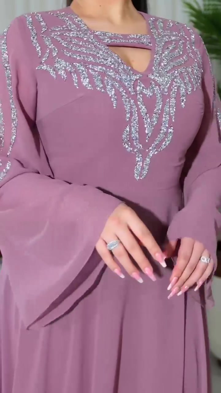 فساتين مناسبات 😍😍

نص مكتوب في الصور:
- AR97 ***********