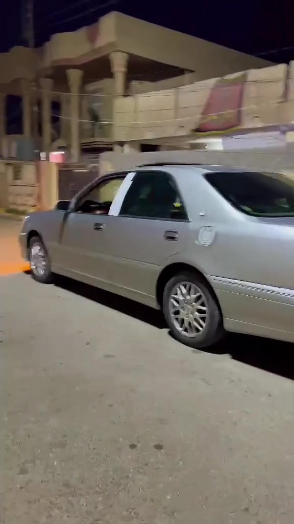 سلام عليكم ملكه محرك ففتي للبيع او مراوس ادور مكينه ففتي 2500لون ابيض  سياره خير من الله دكمه وحده فتحه  سقف  تحكم ستيرن تبريد شغال موديل 2000 /***********
