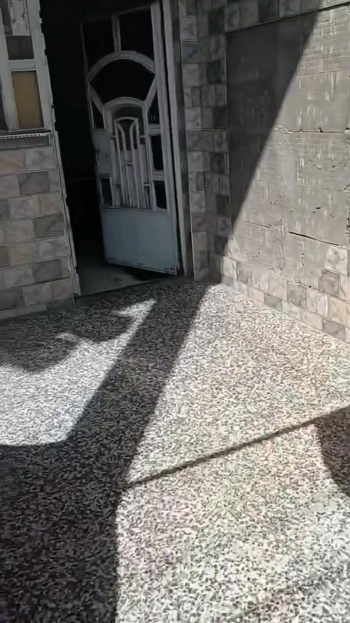 العنوان : ام الكبر والغزلان قرب حسينية الكتاب والعترة بالفرع خلف الأفران
-

المساحة : ١٥٤  الواجهة ٧ متر النزال ٢٢ متر

-

ثلاث طوابق

-

يحتوي على ٤ غرف نوم سويت + مطبخ حار وبارد + غرفة صغيرة + استقبال وهول كبير + غرفة سندويج 

-

السعر 278 مليون وبي مجال بسيط

-

***********

واتساب او اتصال
@
