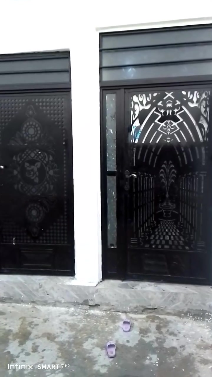 السلام عليكم بيت ميت متر للبيع مكاني كركوك حي العسكري الزراعي مقابيل جامع خديجه هاذا رقمي ***********

نص مكتوب في الصور:
- Infinix SMART 7 HD