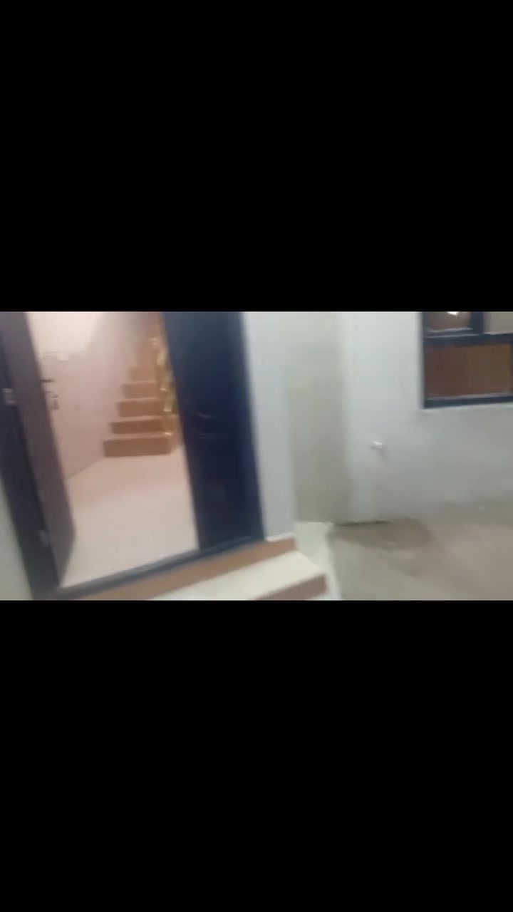 للبيع بيت 190م خانقين حي عسكري 
المحتويات 
استقبال+مطبخ حار بارد +غرفتين نوم+كراج+حديقة 
للاستفسار الاتصال على الرقم ***********
مكتب حسين للعقار
