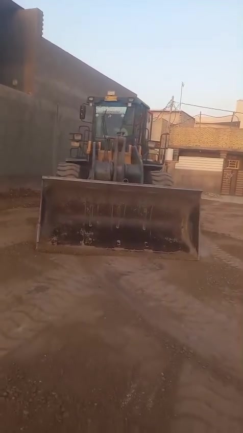 السلام عليكم
مكلف بل نشر 
شفر صيني Zt Il 
حجم 50
طخم تاير جديد
محرك وكير شرط جديد 
موجودة مكينه وكير مستخدمات 
موديل 2012 
رقم البصره 
العنوان البصره
 تريد التفاصيل اكثر 
اتصل ***********
