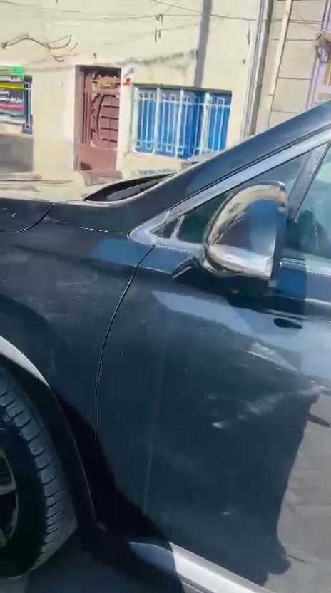 سنتافيا وارد امريكي هايبرد فول اعلى فئة موديل 23 ماشية 22 مكينة 1600 تيربو حادثها جنطة مبدلة بلادي رقم الماني بغداد بأسمي السعر 185 
***********
