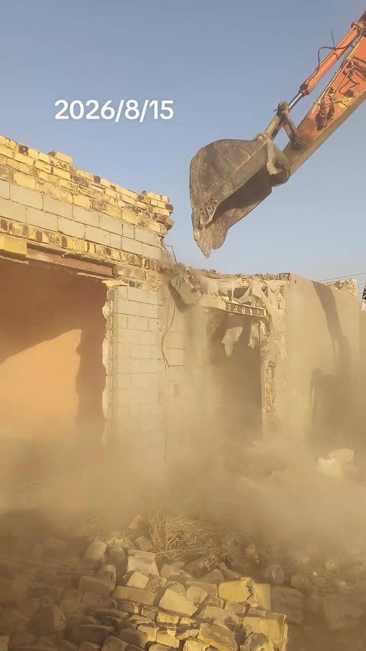 على بركة الله تعالى نعمل ع تفليش البيوت وحسب الطلب والاتفاق بين الطرفين ومن الله الرزق الاتصال ع الرقم التالي 
***********
