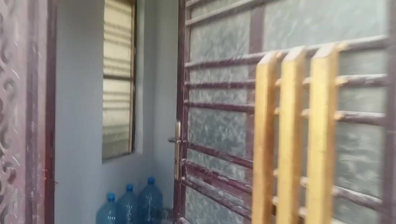 السلام عليكم ارض زراعية طابو ٢٥ المساحة نصف دونم يحتوي على بيت مساحة ٢٢٠ اربع غرف نوم ومطبخ حار وبارد وصحيات داخلية وخارجية بالاضافة الى مسبح ومحمية وتشجير العنوان بغداد قرب منطقة السلاميات الاتصال على ***********
