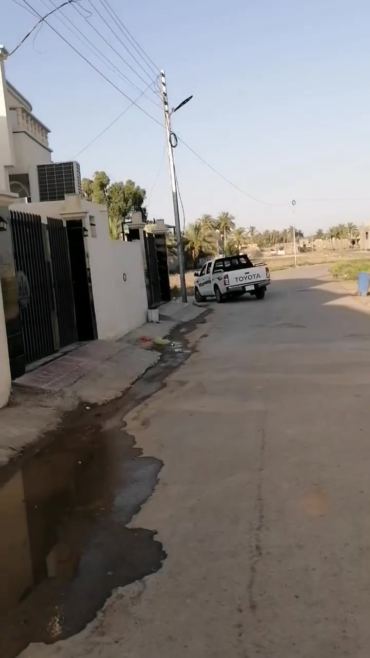 للبيع : دار جديد طابو زراعي سند(25)
    طابق واحد بناء طابوق.. تحويل مباشر للمشتري
      يحتوي على /٢ نوم/ استقبال/ صاله/ مطبخ حار بارد
      حمام داخلي/ وصحيات خارجيه /وكراج
        المساحه /  200 متر
        السعر/135
        للاستفسار على الرقم/ *********** واتساب
        مكتبنا رمادي شارع٤٠ مقابل جامع الواثق
