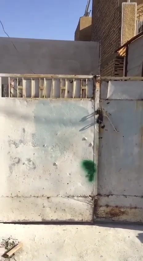 توكلنا على الله. بيت ميت متر بسمي بالحسينيه قرب المستشفى التركي  مقابل فرع السعر 52 وبيه مجال الرقم ***********
