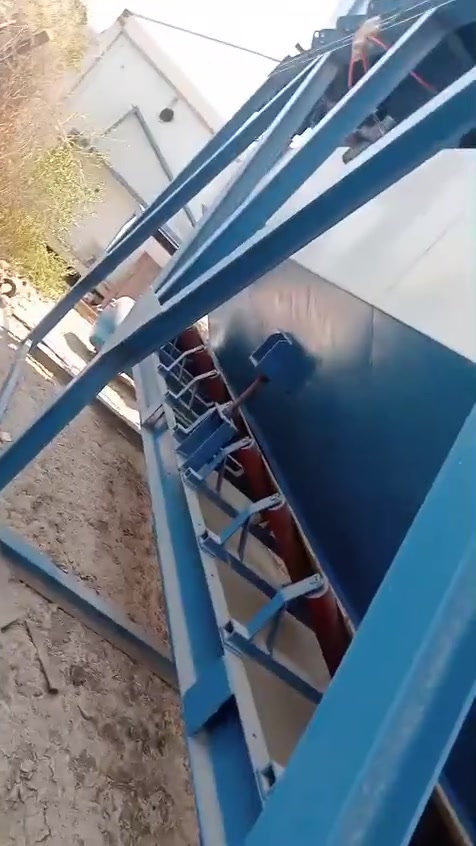 سلام عليكم يوجد لدينا معامل كونكريت أنواع الاحجام صنع تركي صنع ألماني صنع ايراني صنع عراقي عدنا أنواع الاحجام عدنا زيرو و مستعمل اتصال على أرقام التالية 
***********
***********
***********
