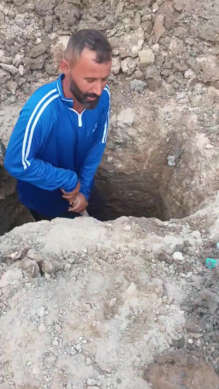 من رخصه الادمن إلي عنده حفر صونده جفره ***********
