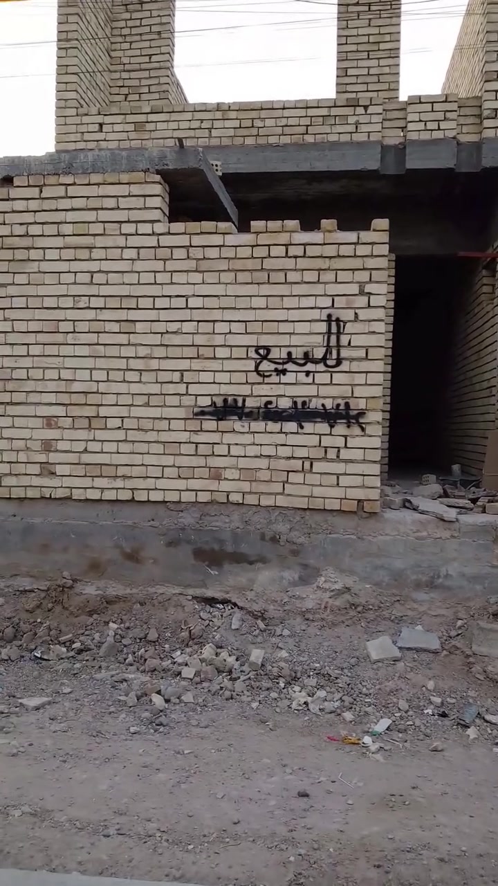 هيكل البيع سعره مناسب طابقين مساحه 100متر
سعره مناسب جدا 
43مع المجال
