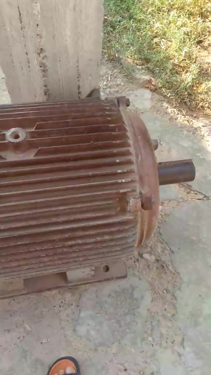 للاستفسار الاتصال على الرقم ***********
