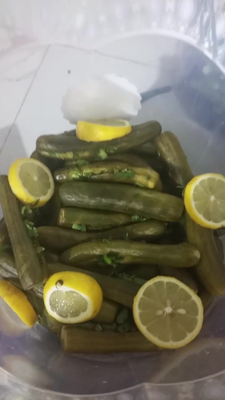 للبيع يراسلني وتدلل ***********

