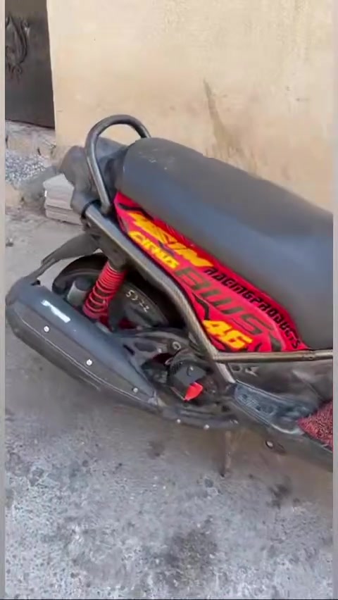 السلام عليكم دراجه سكنس جبلي للبيع مديل ٢٠١١دراجه كامله وبلاديه ما مفتوحه مكينه مفوله دراجه كفاله 
المكان البصره المعقل 
السعر خاص 
الرقم:***********
