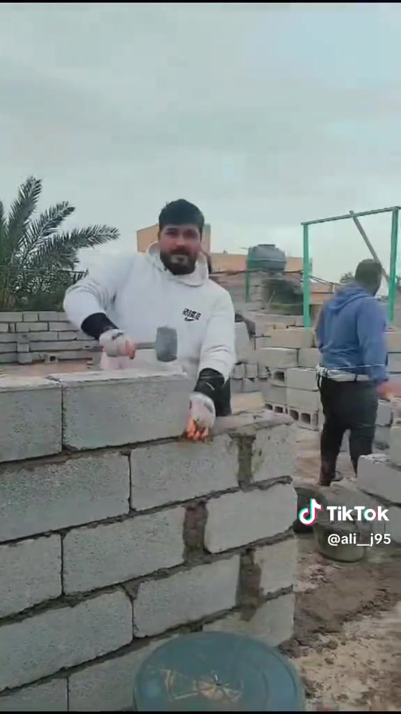 بناء متفرق • طابوق بلوك • شغل درجة أولى