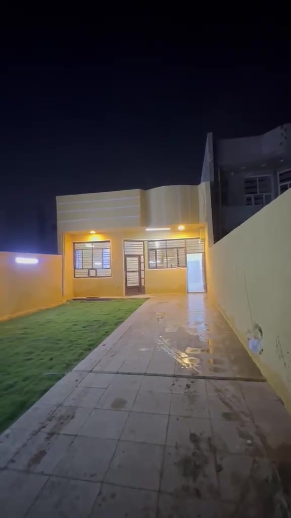 ٢٥٠ متر بس ٧٥ وبي مجال ٢ غرف نوم
طابو زراعي سند 25 يحتوي على غرفتين نوم صاله مطبخ خدمات كراج حديقه منطقة الدوانم قرب الشرطه الخامسه لاستفسار اتصل *********** ابو دموع مكتب حميد متاح واتساب
