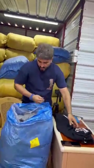 وصلتنا البجامه الرجاليه سوبر كريمه والسعرررررر بلاش 🔥 🔥  الدرزن ب 22 الف فقط الدرزن يجيكم مشكل لون وقياس وموديل السعررر فقط 22 الف ❤️موجود توصيل لكل العراق  ***********
