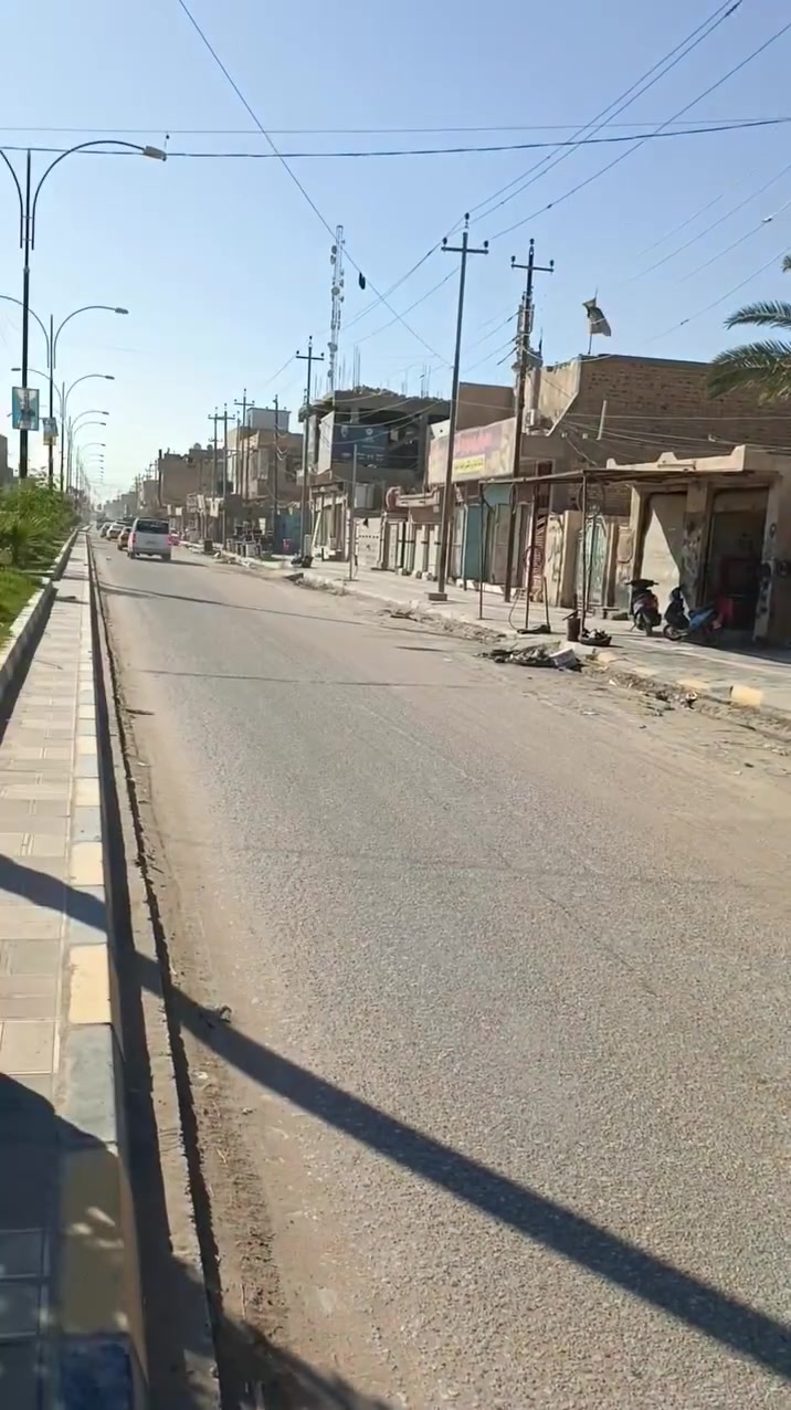 بيت ع الشارع بال الشعله مساحته 240بي محلات  2 وبي 5اغرف وصله فؤك وصله جوه واستقبال  7امتار ؤصحيات ورقم الموبايل  ***********وانشالله تتساهل بسعر
