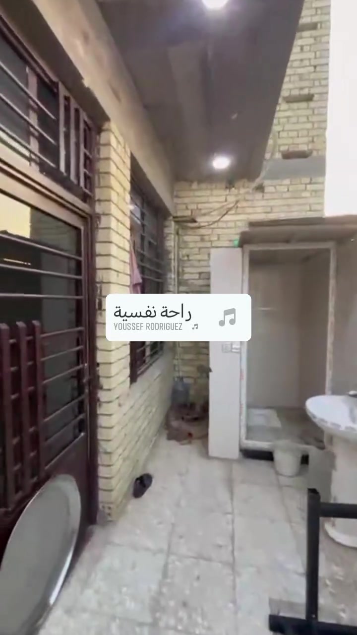 دار للجار الدوره الجنابي خلف كليه الفرابي مساحه ١٠٠ م غرفه نوم صاله مطبخ حمام استفسار  ***********
