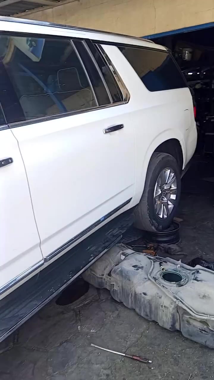 بغداد ساحة الطيران
***********
