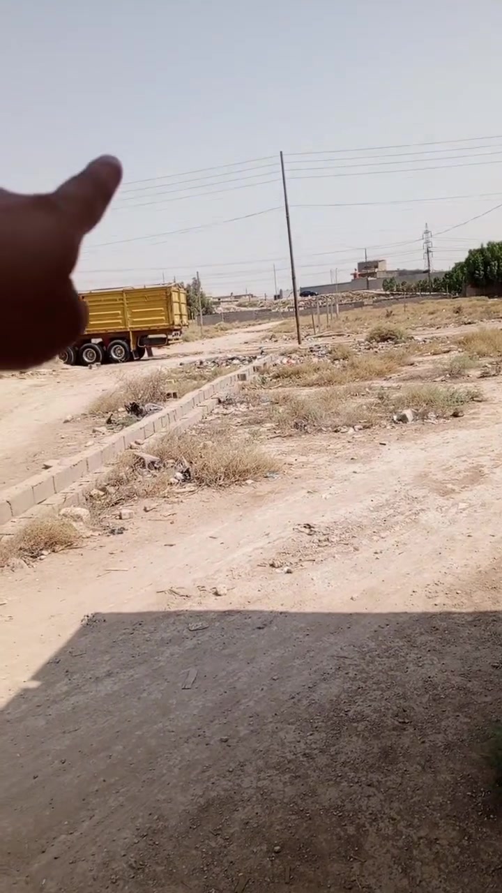 سلام عليكم
قطعة ارض للبيع مساحه
325متر  مكان حي البتول شارع بيت دايش بل اخير

ماي كهرباء انترنيت موجود 
سعرها.  20مليون 
رقم  الهاتف  او وتساب 
*********** ابو ولايه
