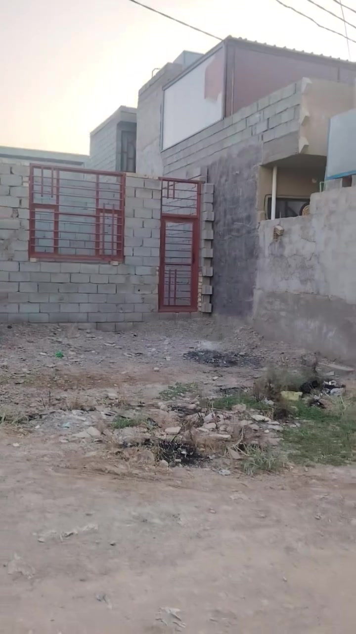 سلام عليكم هيكل زراعي البيع مساحه 210واجه 11ونزال 20مكان ورى بيت رويد قرب منتجع نصير الزبيدي كلشي واضح بل فيديو سعر خاص الاستفسار على رقم المكتب ***********
