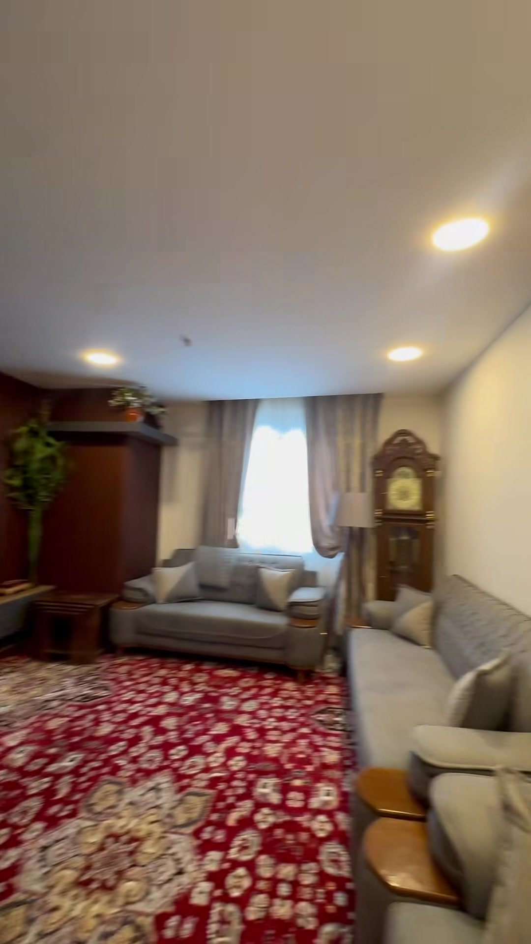 أربيل • لايف تاور • مؤثث ٣غرف