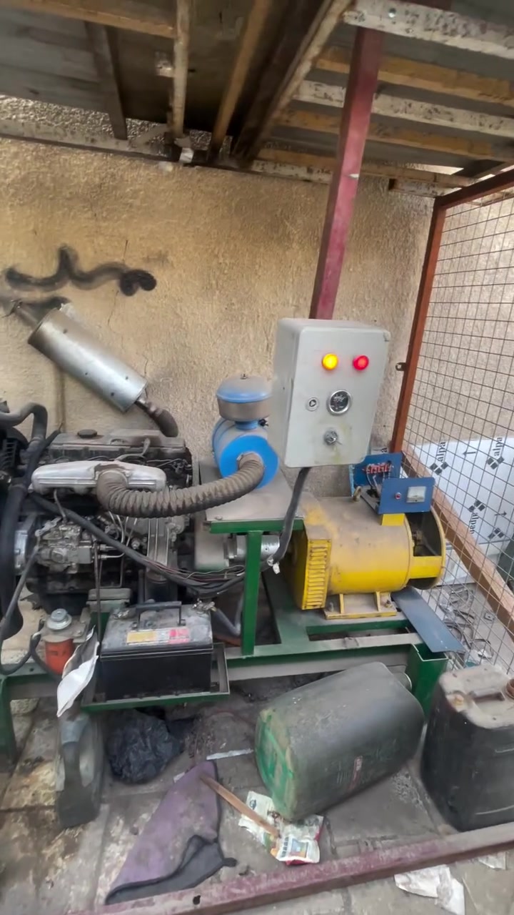 معمل mdfللبيع كامل يحتوي على
شراطه 4مراحل
كتر 3800
شافطه غبار 
مولد كيا
المكائن نظيفه جداً والمعمل جاهز للعمل 
موقع المعمل شارع الربيع مقابل مستشفى الشرق الأوسط 
تريد مكائن فقط او تريد الموقع ماكو مشكله
مساحه الموقع اكثر من 200متر +كراج 200متر
ايجار الموقع بسيط جداً
***********
