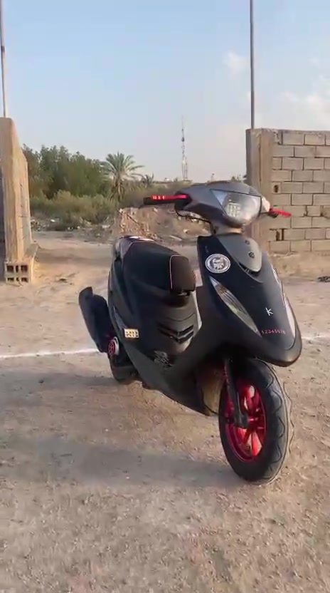 سلام عليكم دراجه للبيع ماكس عدله ما فتوحه كفرات مختمه مزوده تزويد خارجي كله رياضي سعر ٧٥٠.        ***********مكاني الهارثه
