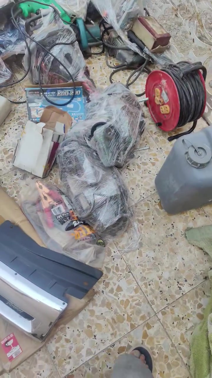 غراض يابانيه اصلي باله نضيفه كلش كوسرات دريلات منشار خشب منشار نجاره كهرباء 110 اله محوله يشتغل جمله ومفرد الستفسار اتصال ***********
