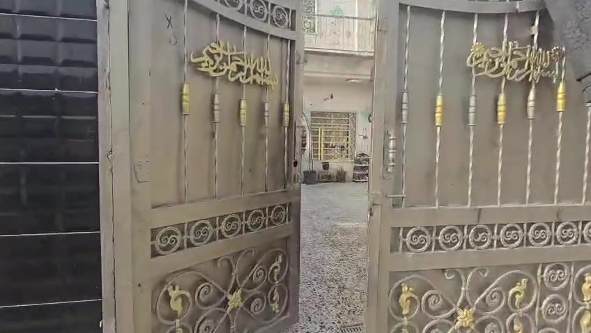 سلام عليكم لبيع دار لبيع حي العسكري قطاع13 قرب سوق العابد سعر110  مساحه 136  الاستفسار رقم ***********
