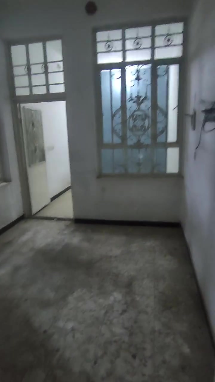 السلام عليكم 
🏠 مكتب أبو محمود للعقار

📢 يعلن مكتب أبو محمود للعقار عن توفر شقة سكنية للإيجار قرب جامع الفردوس مقابيل مركز شرطه ام الكبر و الغزلان 

📐 المساحة: 75 م²
🏢 الطابق: الأول

🔹 تحتوي الشقة على:
• صالة
• غرفتين نوم
• مطبخ
• خدمات
 

📩 للاستفسار أو لمزيد من التفاصيل:
يمكنكم مراجعة المكتب أو التواصل معنا عبر الخاص.

كما نستقبل كافة استفساراتكم وعروضكم العقارية على الخاص.

📍 موقع المكتب:
قرب جامع الفردوس، مقابل مركز شرطة أم الكبر والغزلان.

📞 للتواصل:

علي الساعدي
***********

شعلان الساعدي
***********
