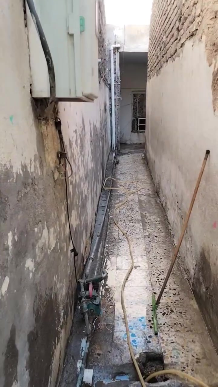 نص قطعة خلفية • مدينة الصدر قطاع ٧٥ • للايجار