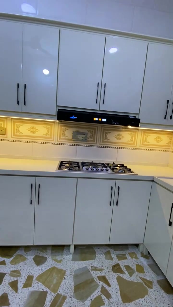 موقع لمحل مغربة مقابيل شيشان ***********
***********

