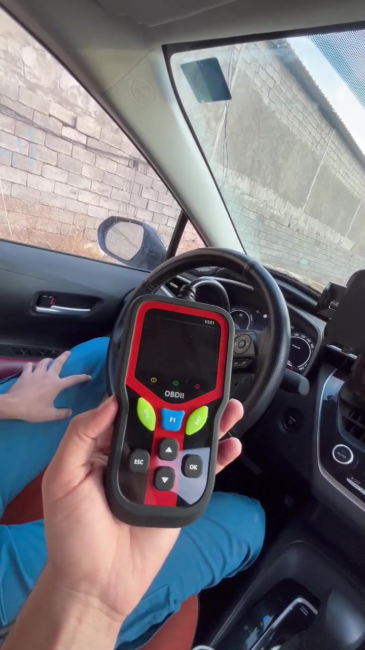كاشف أعطال • OBD2 • شاشة 2.4 إنش