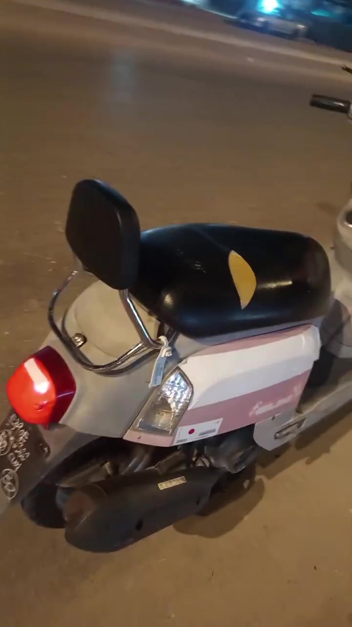 سلام عليكم شباب دراجه بوليس لل بيع كلشي ما عايزه وشلعه ومعدل لمكان نجف حي ميسان لسعر خاص ***********
