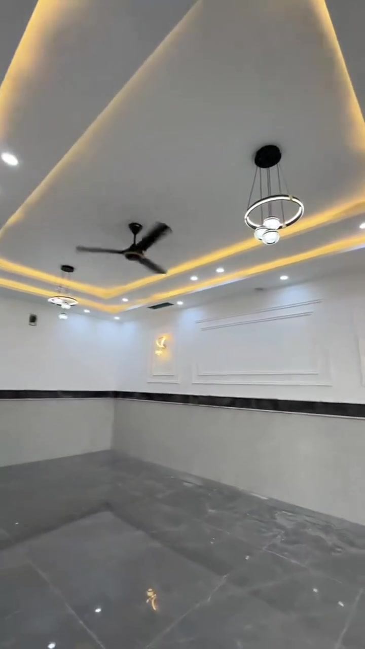 السلامم عليكم اني كلشي اشتغل شغل حر صباغ واجهيات صباغ بيوت صباغ شبابيج تنظيف بيوت تنظيف موقعات اي شي اشتغل عادي بسعر مناسب الرقم : ***********✨❤️‍🔥.!
